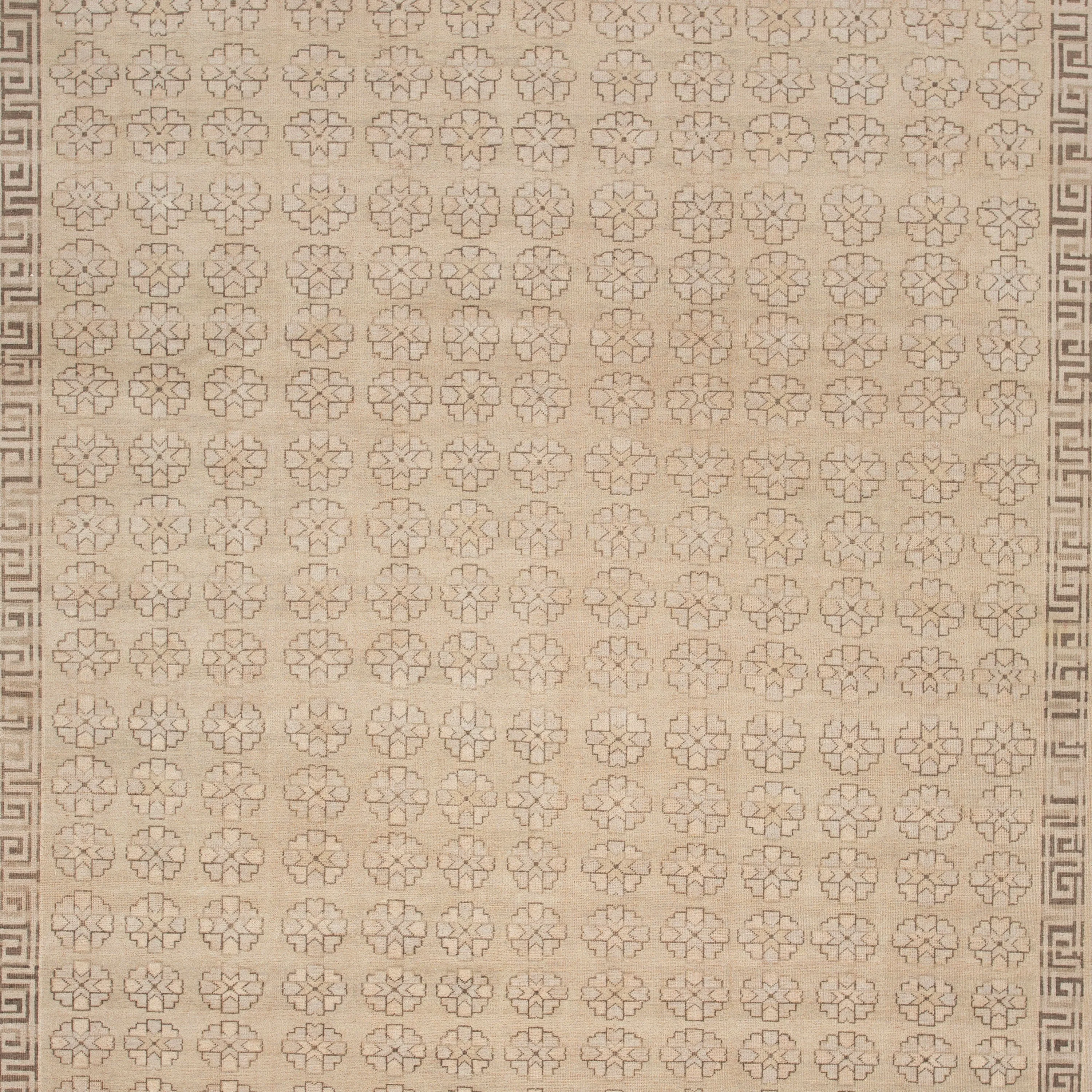 Beige Traditional Wool Rug - 9'6" x 13'6"