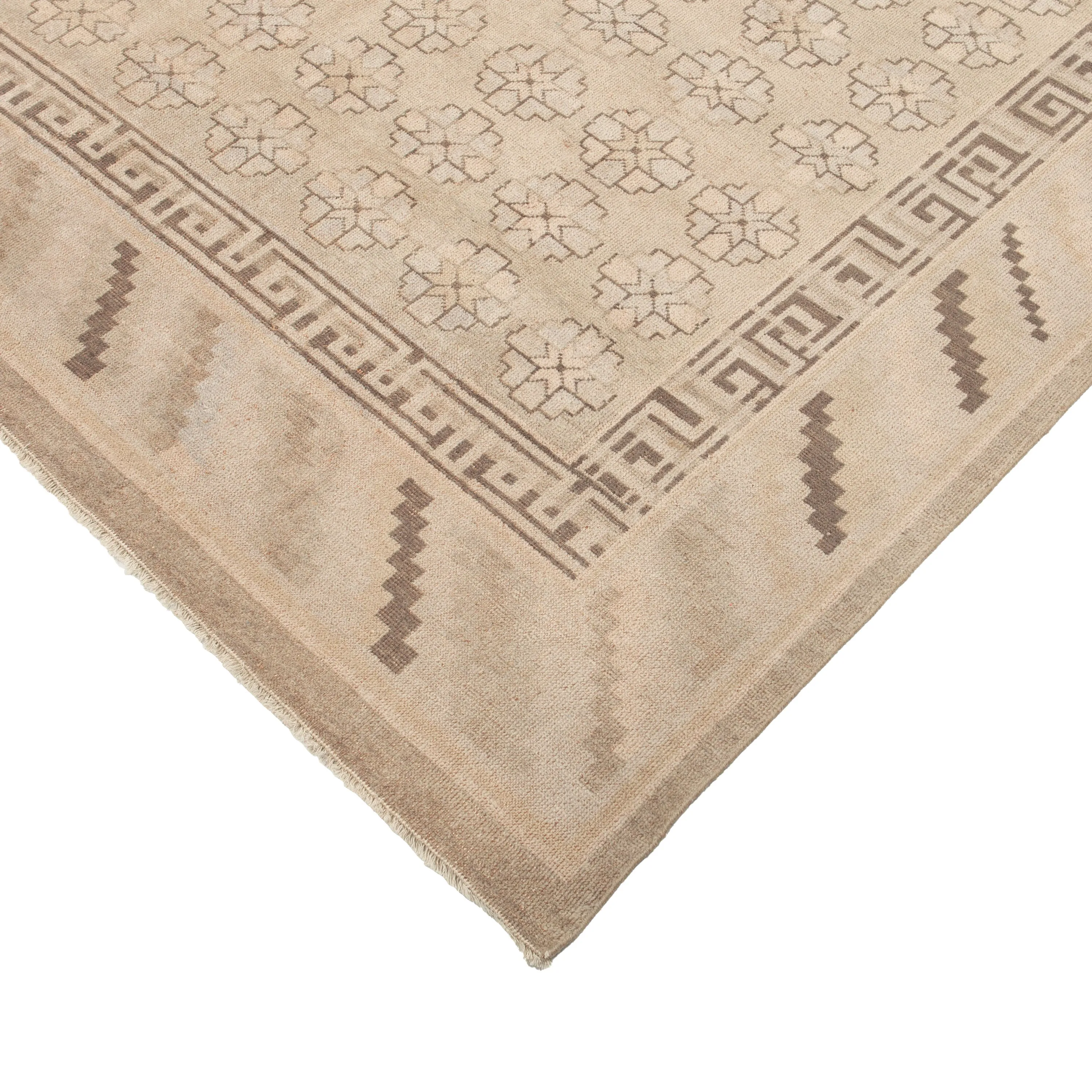 Beige Traditional Wool Rug - 9'6" x 13'6"