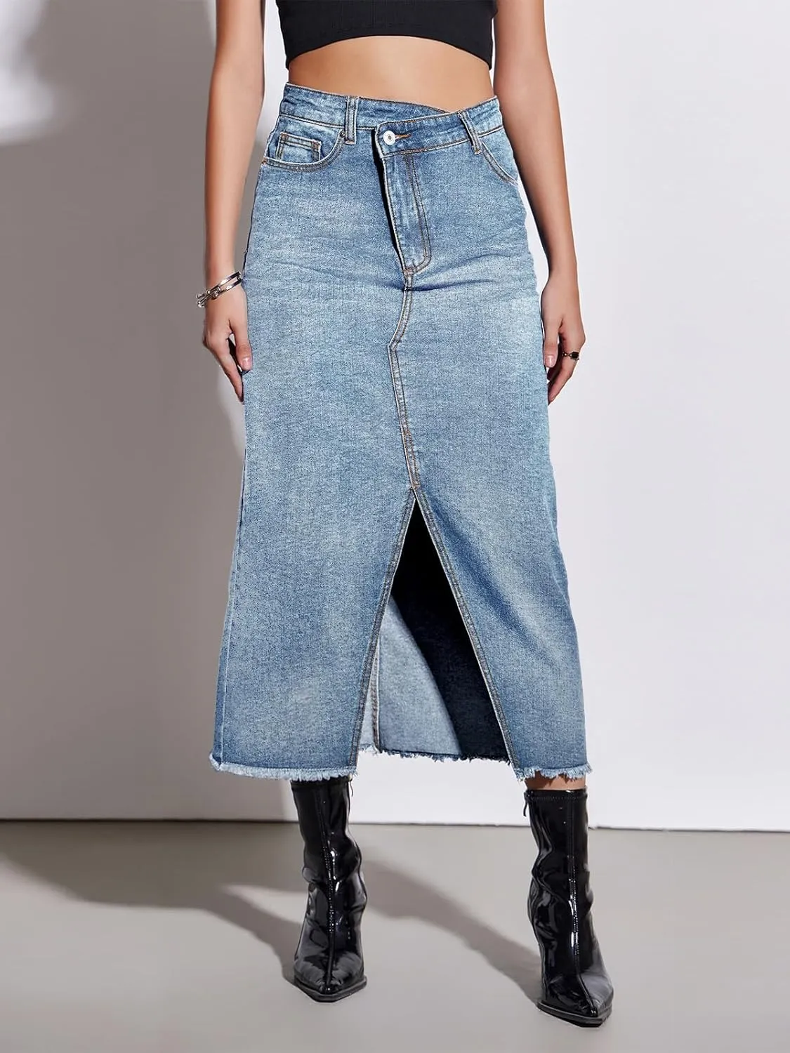 Fisoew Women's High Waisted Denim Maxi Skirts Frayed Hem Split Front Jean Skirts with Pockets